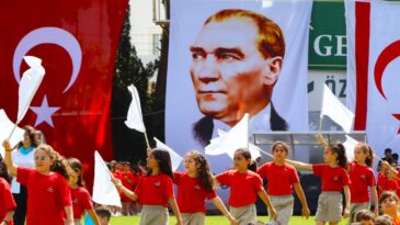 23 Nisan Ulusal Egemenlik ve Çocuk Bayramı kutlamaları devam ediyor