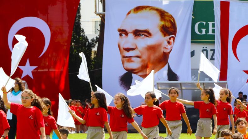 23 Nisan Ulusal Egemenlik ve Çocuk Bayramı kutlamaları devam ediyor