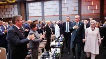 Başbakan Üstel: Uluslararası alanda daha görünür ve proaktif politika anlayışıyla hareket ediyoruz