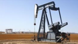 Brent petrolün varili 65,76 dolardan işlem görüyor