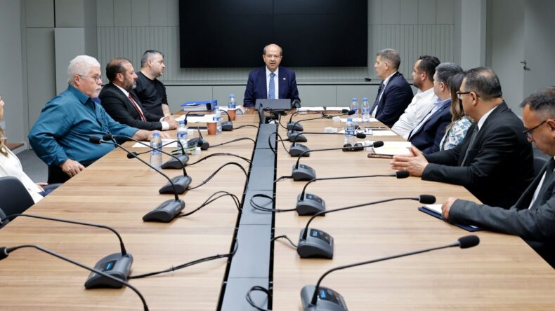 Cumhurbaşkanı Tatar, KKTC Olimpiyat Komitesi heyetini kabul etti