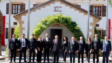 Cumhurbaşkanı Tatar Yörük Sanayici ve İş İnsanları Derneği heyetini kabul etti