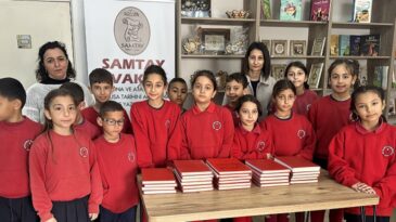 Doğancı İlkokulu öğrencilerinden Samtay Vakfı Lefke Kütüphanesi’ne kitap bağışı