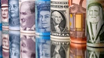 Euro 42,05, sterlin 49,30, dolar ise 38,10 liradan işlem görüyor.
