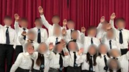 Güney Kıbrıs Rum kesiminde bir lisede öğrencilerin Nazi selamı büyük tepki topladı
