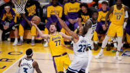 Lakers, Doncic’le kazandı