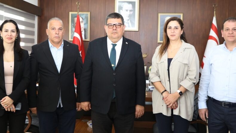 Maliye Bakanı Berova, Bay-Sen heyetini kabul etti