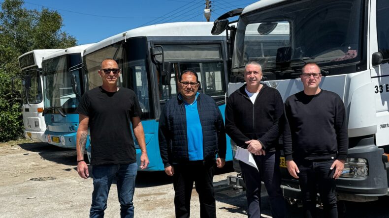 Mersin Belediyesi’nin hibe ettiği araçlar Gazimağusa Belediyesi tarafından teslim alındı