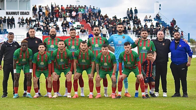 Mormenekşe kupasını aldı
