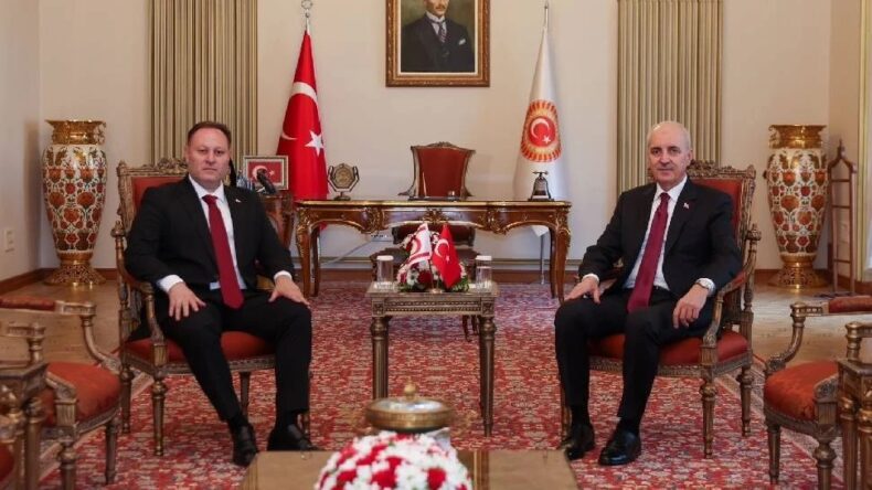 Öztürkler,Kurtulmuş’a geçmiş olsun dileklerini iletti