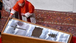 Papa Franciscus’un cenaze töreni için hazırlıklar sürüyor