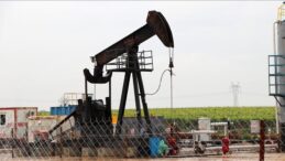 Petrol fiyatları 59,97 dolara kadar geriledi: Şubat 2021’den bu yana en düşük seviyede