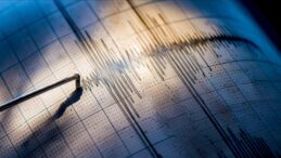 Tacikistan’da 5,8 büyüklüğünde deprem oldu