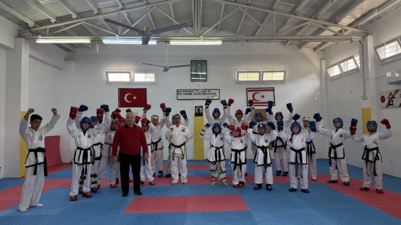Taekwondocular milli takım için yarıştı
