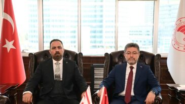 Tarım ve Doğal Kaynaklar Bakanı Çavuş, TC Cumhuriyeti Tarım ve Orman Bakanı Yumaklı ile görüştü