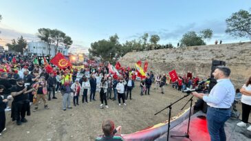 1 Mayıs, ara bölgede iki toplumlu etkinlikle kutlandı