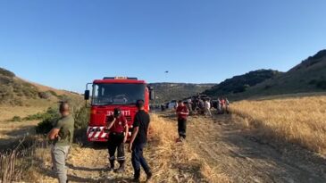 Avtepe-Kuruova köyleri arsında başlayan yangın kısmen kontrol altına alındı