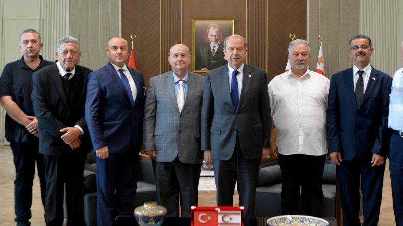 Cumhurbaşkanı Ersin Tatar, Milli Mücadele Vakfı heyetini kabul etti