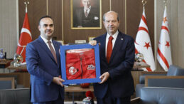 Cumhurbaşkanı Tatar, TC Sanayi ve Teknoloji Bakanı Mehmet Fatih Kacır’ı kabul etti