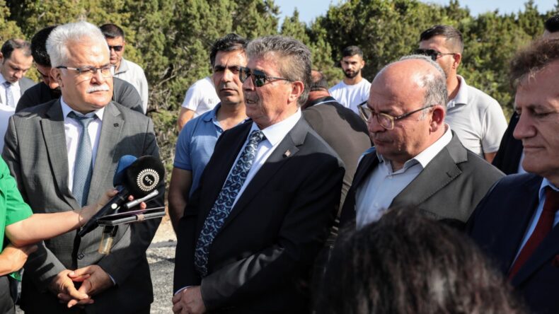 Dipkarpaz-Manastır yolunda asfaltlama çalışmaları başladı