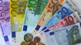 Döviz kurları… Dolar 38,90, euro 43,80, İngiliz sterlini 51,99 TL