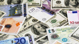 Döviz kurları:Dolar 38,95, Euro 44,20, İngiliz Sterlini 52,40 TL