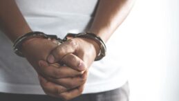 Ercan Havalimanı’nda polise saldırı: İki kişi tutuklandı