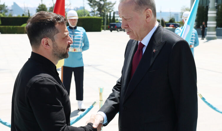 Erdoğan, Ukrayna Devlet Başkanı Zelenski ile görüştü