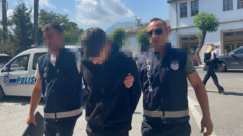 Ev kurşunlayıp Güney Kıbrıs’a kaçan E. B. KKTC’ye teslim edildi