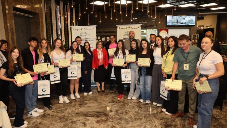 Gaziantep Büyükşehir Kardeş Şehirler Uluslararası Gençlik Kampı tamamlandı