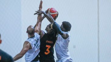 Gençler, Base’i devirdi