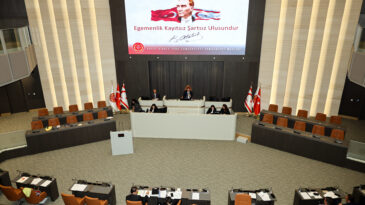 Genel Kurul’da güncel konuşmalar yapılıyor