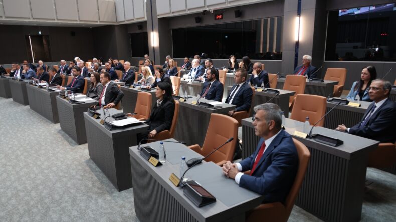 Genel Kurul’da yeni Meclis binası konuşuldu