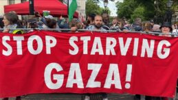 Londra’da binlerce kişi, İngiltere’nin İsrail’e silah satışını protesto etti