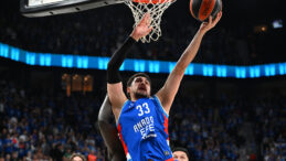 Panathinaikos’u 85-82 yenen Anadolu Efes, seriyi 2-2 yaptı