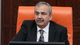 Sırrı Süreyya Önder bugün son yolculuğuna uğurlanıyor