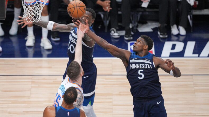 Tımberwolves evinde galip: 143-101