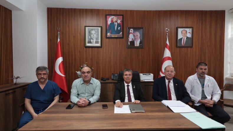 Üstel, TEKNOFEST’te yaralanan vatandaşların sağlık durumu hakkında bilgi aldı