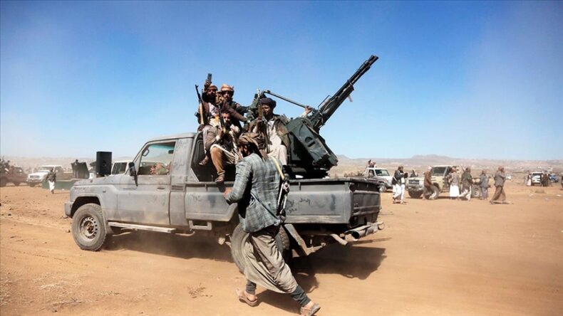 Yemen’deki Husiler, İsrail’de Ben Gurion Havalimanı’nı vurdu