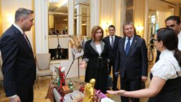 Başbakan Üstel Bakü’de “Genç Aile Forumu” kapsamında düzenlenen sergiyi ziyaret etti