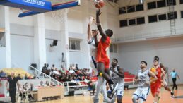 Basketbolda maçlar ertelendi