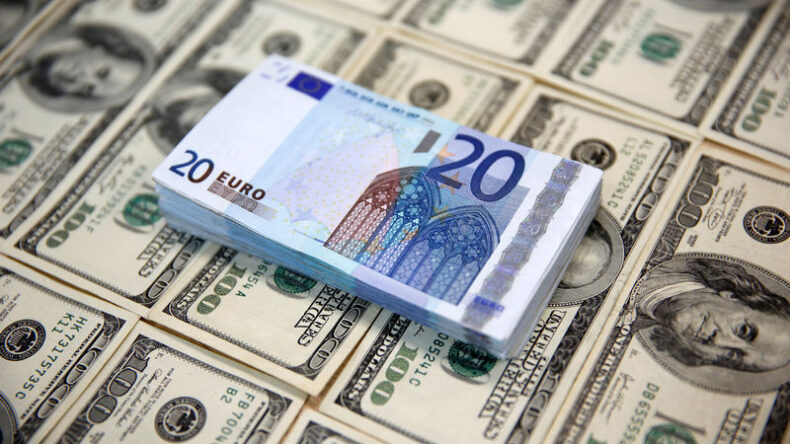 Dolar 39,95, euro 46,85, sterlin 54,85 TL’den işlem görüyor