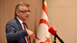 Erhürman: “Tatar, basına yaptığı açıklamalardan farklı bir şey söylemedi”