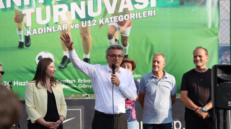 Geleneksel 27’nci Naci Talat Halı Saha Anı Futbol Turnuvası başladı