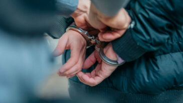 Girne’de çalıştığı iş yerinden cep telefonu ve para çaldığı tespit edilen kişi tutuklandı