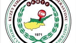 Masatenisinde öğretmenler turnuvası