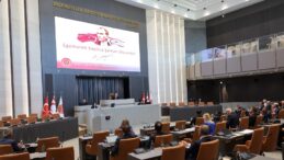 Meclis dönemin son toplantısını yapıyor