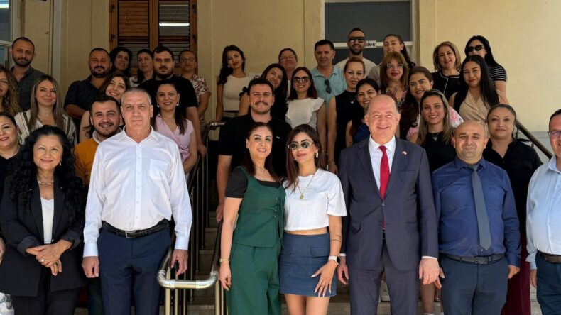Sağlık Bakanı Dinçyürek, Kurban Bayramı dolayısıyla bakanlık personeli ile bayramlaştı
