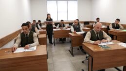 TSK’nın subay adayları 7 dili ileri seviyede öğreniyor