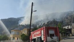 Yamaçköy’deki yangına havadan ve karadan müdahale devam ediyor